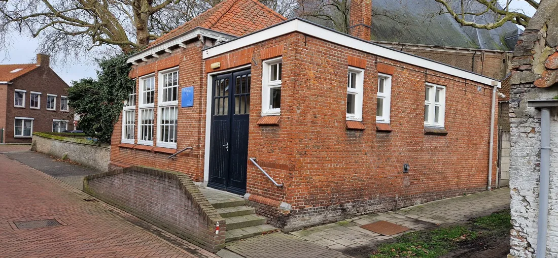 Soosgebouw De Zwaluw in IJzendijke